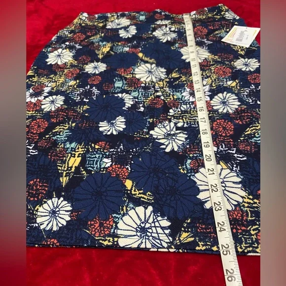 CLOSET CLEAR OUT ALL LULAROE MAKE AN OFFER BUNDLE NWT XL High Waisted Stretch ❤️ - Picture 4 of 13